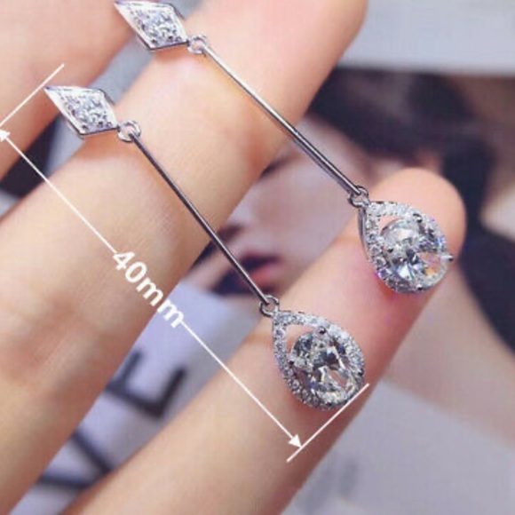 New Sterling silver diamond stone earrings - Picture 2 of 4